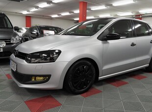 Volkswagen Polo 5-dörrar 1.2 TSI Carplay Kamera S&V Hjul