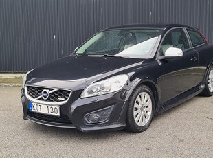 Volvo C30 2.0 D Powershift Momentum, R-Design, Automat