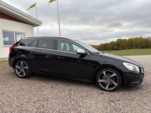 Volvo V60 D3 Geartronic Momentum, R-Design Euro 5