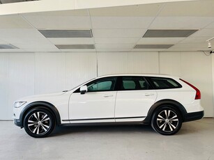 Volvo V90 Cross Country D4 AWD 190HK Automat Advanced SE III Skinn Drag GPS