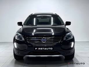 Volvo XC60 D4 AWD Momentum Pano Drag VOC Kamera Värmare