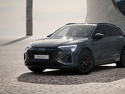 Audi Q8 Quattro 55 e-tron S LINE