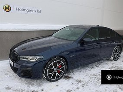 BMW 545 e xDrive M Sport Innovation Komfortstolar H&K