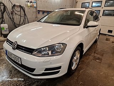 Volkswagen Golf 1.2 TSI BlueMotion 11000 Mil Lågskatt