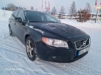 Volvo V70 T4 Powershift Summum 2 ägare lågskatt