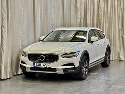 Volvo V90 Cross Country AWD (190hk)