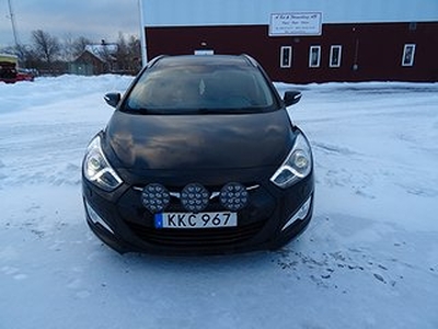 Hyundai i40 cw 1.7 CRDi Euro 5 Navi/Panorama Byte/Avbet 790:-