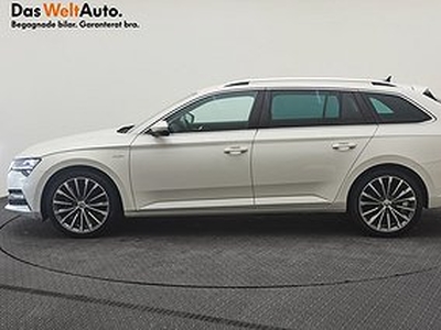 Skoda Superb iV Kombi Plug-In-Hybrid DSG L&K/Drag/P-värmare/DCC