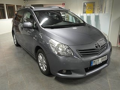 Toyota Verso Business Edition 2.0 D-4D MT6 (126hk) Dragkrok!