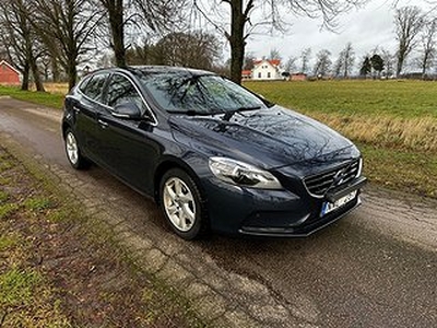 Volvo V40 D2 Powershift Summum Svensksåld, Full utrustning