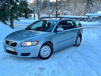 Volvo V50 D2 115HK, Dragkrok, Mycket välvårdad 11700 Mil,