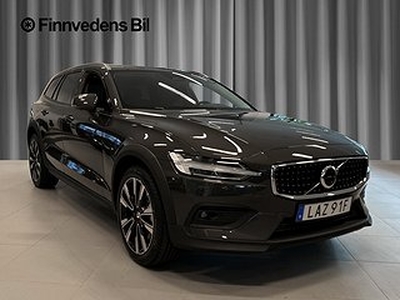 Volvo V60 Cross Country B4 AWD Diesel Plus