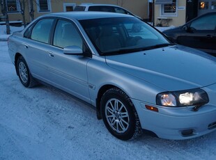 Volvo S802.4 Kinetic Aut 2005, Sedan