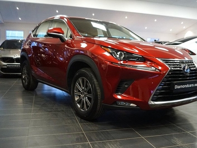 Lexus NX300h AWD 2.5 E-CVT Utan insats i Mån 2018, SUV