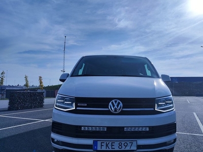 Volkswagen T5Transporter Kombi L2 DSG 4M Värmare Drag 5-Sits 2018, Minibuss