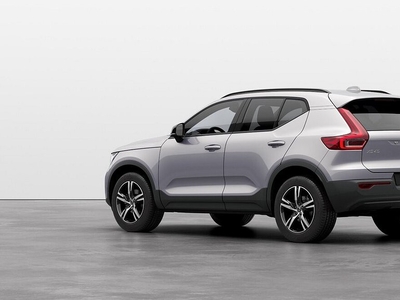 Volvo XC40 B4 FWD Bensin Plus Dark