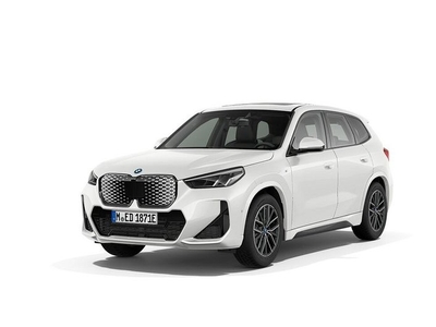 BMW iX1xDrive30 M-Sport Panoarama Vinterhjul 2024, SUV