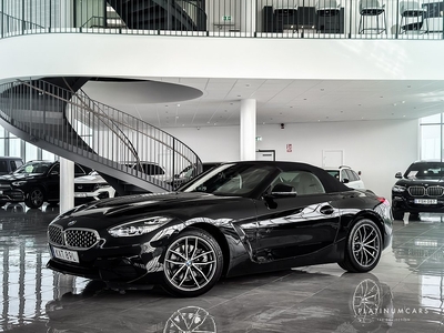 BMW Z4 sDrive30i Sport line 258hk / Innovation / Låga mil