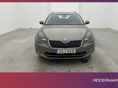 Skoda Superb Kombi 150hk Style Värm Kamera Navi CarPlay Drag