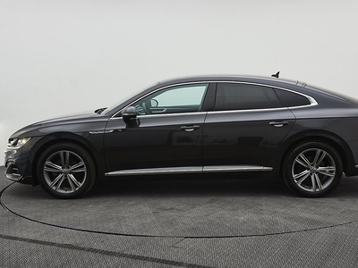 Volkswagen Arteon eHybrid DSG R-Line/Drag/P-värmare/Navigation