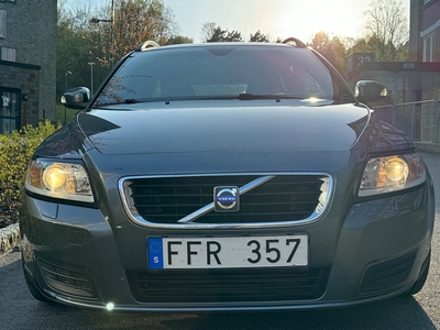 Volvo V50 2.0 D 136HK/svensksåld VärmareDragkrok Besiktigad