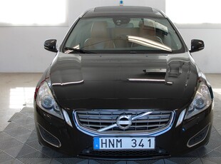 Volvo V60 D2 Summum /Navi/Taklucka/P-sensor/Drag/116hk