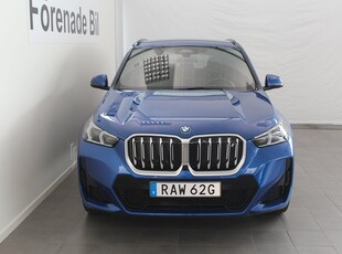 BMW iX1 xDrive30 M Sport Drag Head-Up H/K Rattvärme