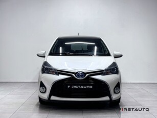 Toyota Yaris Hybrid e-CVT PANORAMA NAVI B-KAMERA EXECUTIVE