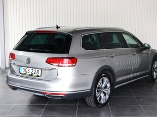 Volkswagen Passat Alltrack 2.0 4Motion LED-mätare FULL 240hk