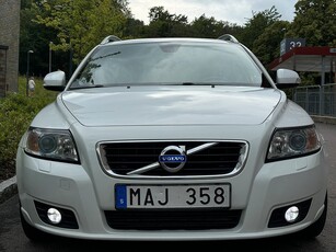 Volvo V50 D2/Classic/Drag Värmare Bi-Xenon 115HK Besiktigad