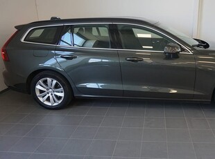 Volvo V60 B4 II Bensin MomAdv Navi Pro Edition Backamera, Navigation