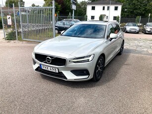 Volvo V60 D4 190HK HARMAN KARDON / VOC / PANORAMA / DRAG