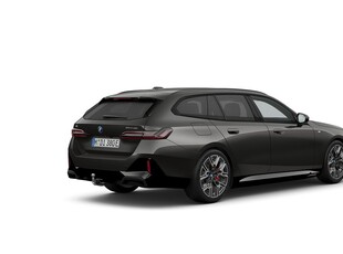 BMW i5 i5 eDrive40 Touring / M sport / Drag - Autowåx Bil AB