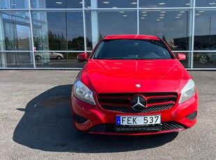 Mercedes-Benz A 180 1-Ägare Sport paket Night package