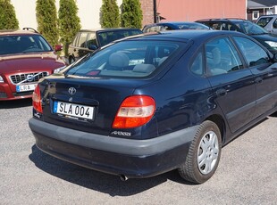 Toyota Avensis Liftback 1.8 VVT-i