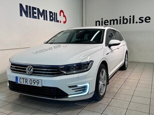 Volkswagen Passat Sportscombi GTE Pvärm MoK Drag Navi SoV