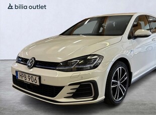 Volkswagen GolfGTE Bränslevärmare Adaptiv farth CarPlay 2018, Halvkombi