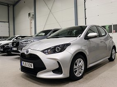 Toyota Yaris Hybrid CVT B-Kamera P-Sensorer 116Hk