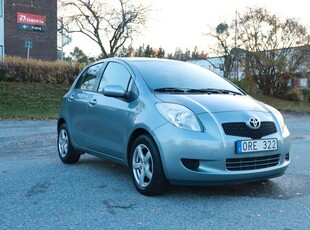 Toyota Yaris5-DÖRRAR 1.3 VVT-i ISOFIX NY-SERVAD & BES 2007, Halvkombi