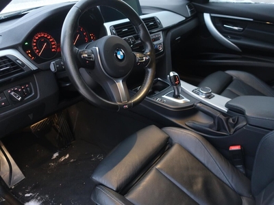 BMW 320i xDrive Touring