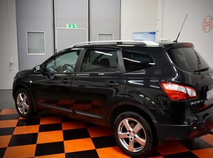 Nissan Qashqai+2 2.0 dCi / AUTOMAT / 4X4 / NAV / PANO / DRAG