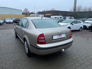 Skoda Superb 1.8 T 150hk | 2 BRUKARE NYSERVAD SoV-HJUL DRAG