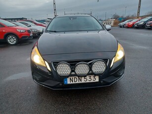 Volvo V60 D4 Momentum, R-Design ,Drag, GPS.Kamera