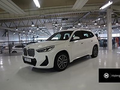 BMW iX1 xDrive30 M-Sport Adaptiv Farthållare Drag V-Hjul Ingår