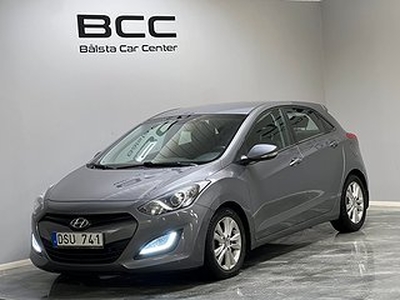 Hyundai i30 1.6 CRDi 110hk M-Värmare P-sensor låga mil Nybes