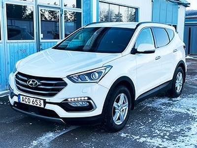 Hyundai Santa Fe 2.2 CRDi 4WD Navi Skinn Kamera Elstol 1 äg.