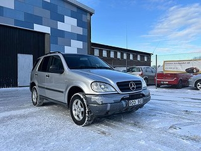 Mercedes-Benz ML 320 Automat Besiktigad