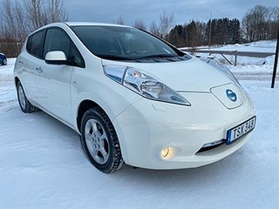 Nissan Leaf 24 kW 109hk GPS Kamera Värmare Nya däck Nyservad