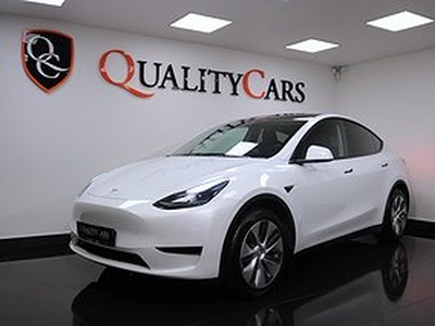 Tesla Model Y Standard Range Sv-såld Moms / Dragkrok