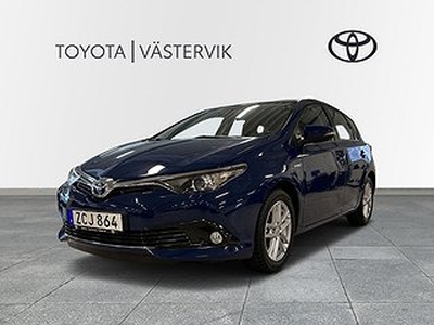 Toyota Auris Hybrid e-CVT Euro 6, låga mil, Dragkrok, Nyservad